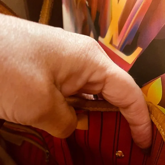 🌹Louis Vuitton  Bay Brown
Pink Rose Ballerine Chain Tote Bag Purse✨(LE Rare) - Picture 10 of 17